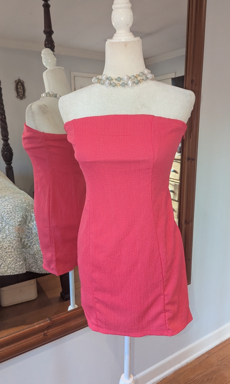 Le Lis Strapless Pink  Bodycon Dress